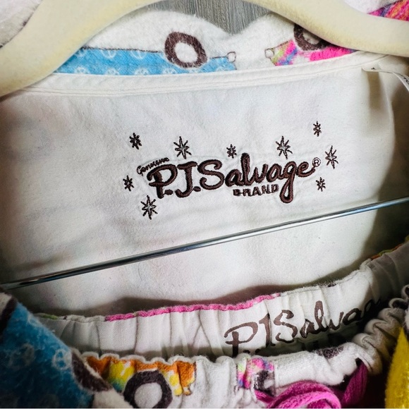 P.J.Salvage flannel Pajama Set Vintage Busses - Picture 3 of 8